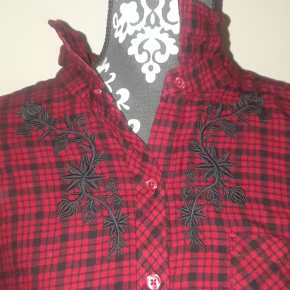 red button down shirt - Picture 2 of 3